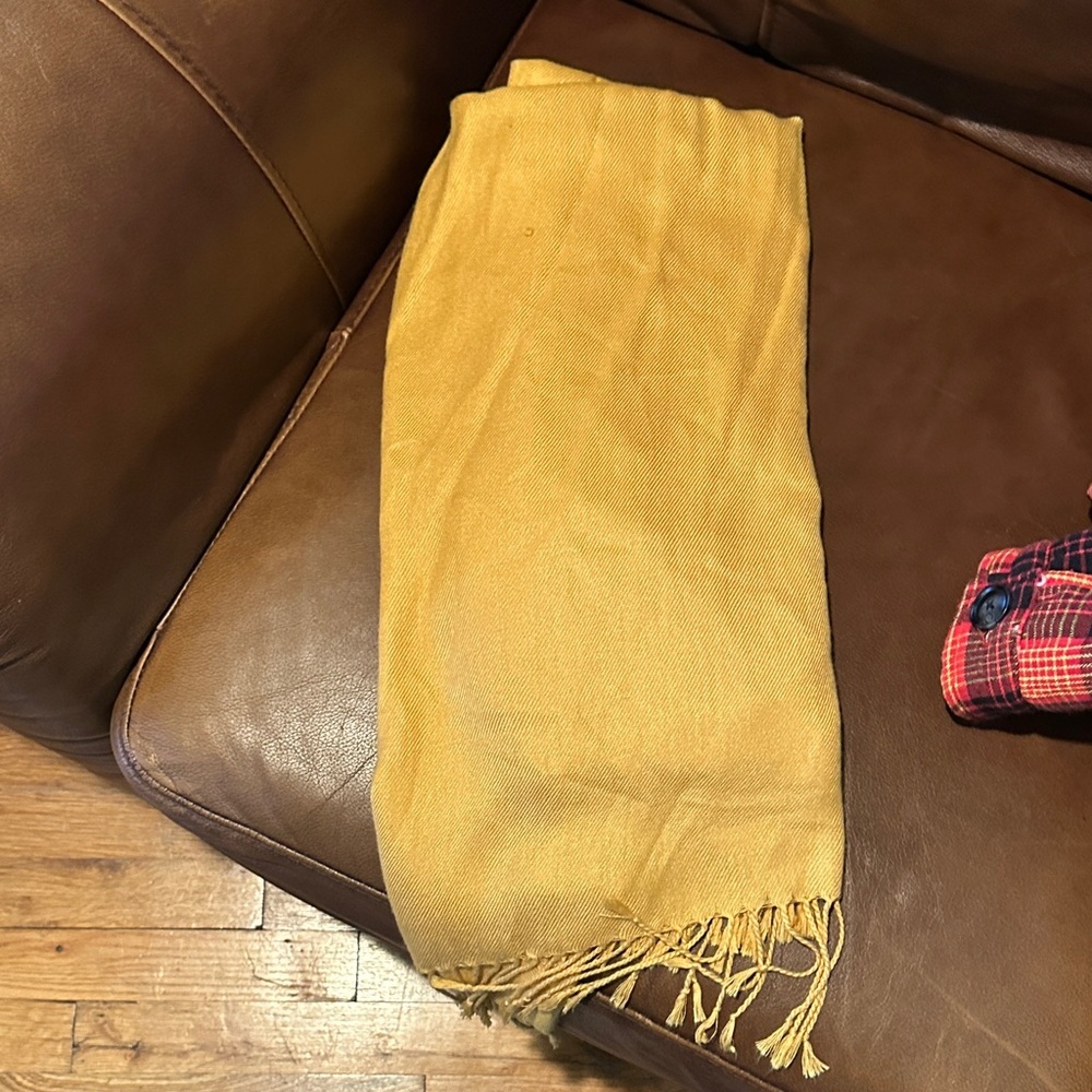 Yellow/Gold Fringed Scarf